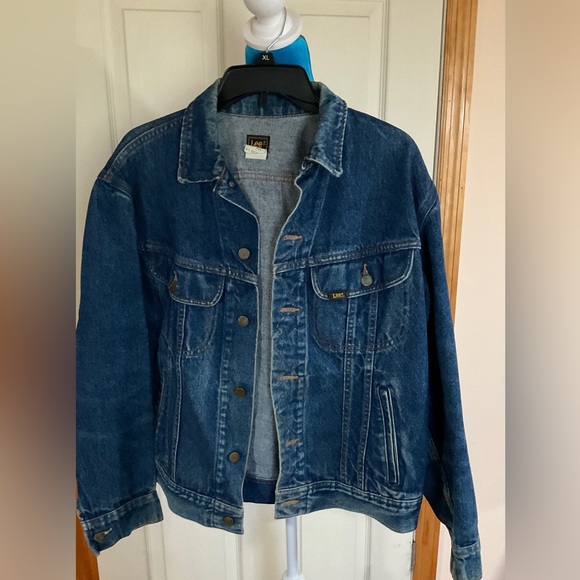 VINTAGE LEE JEANS sz 40R MEN’s Denim Jean jacket, EXCELLENT Condition - Picture 1 of 3